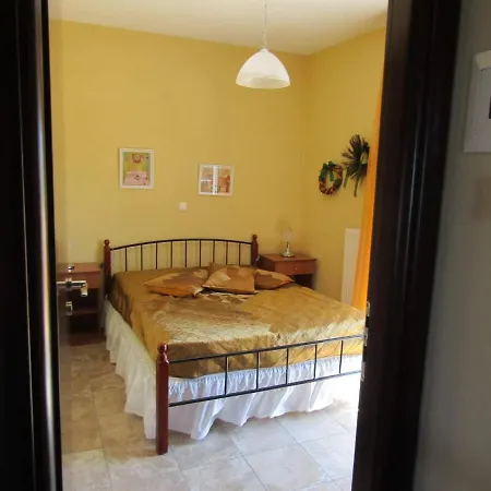 Apartment Olive Grove House *