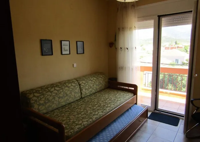 Olive Grove House *